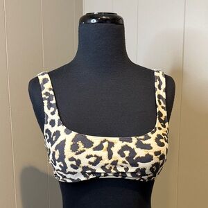 B8 Abercrombie & Fitch Leopard Print Sports Bra